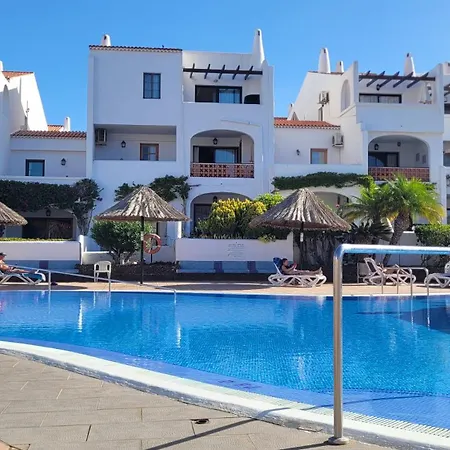Апартаменты 2 Bedroom, 2 Bathroom Penthouse With Private Roof Terrace & Heated Pool In Fairways Club, Amarilla Golf